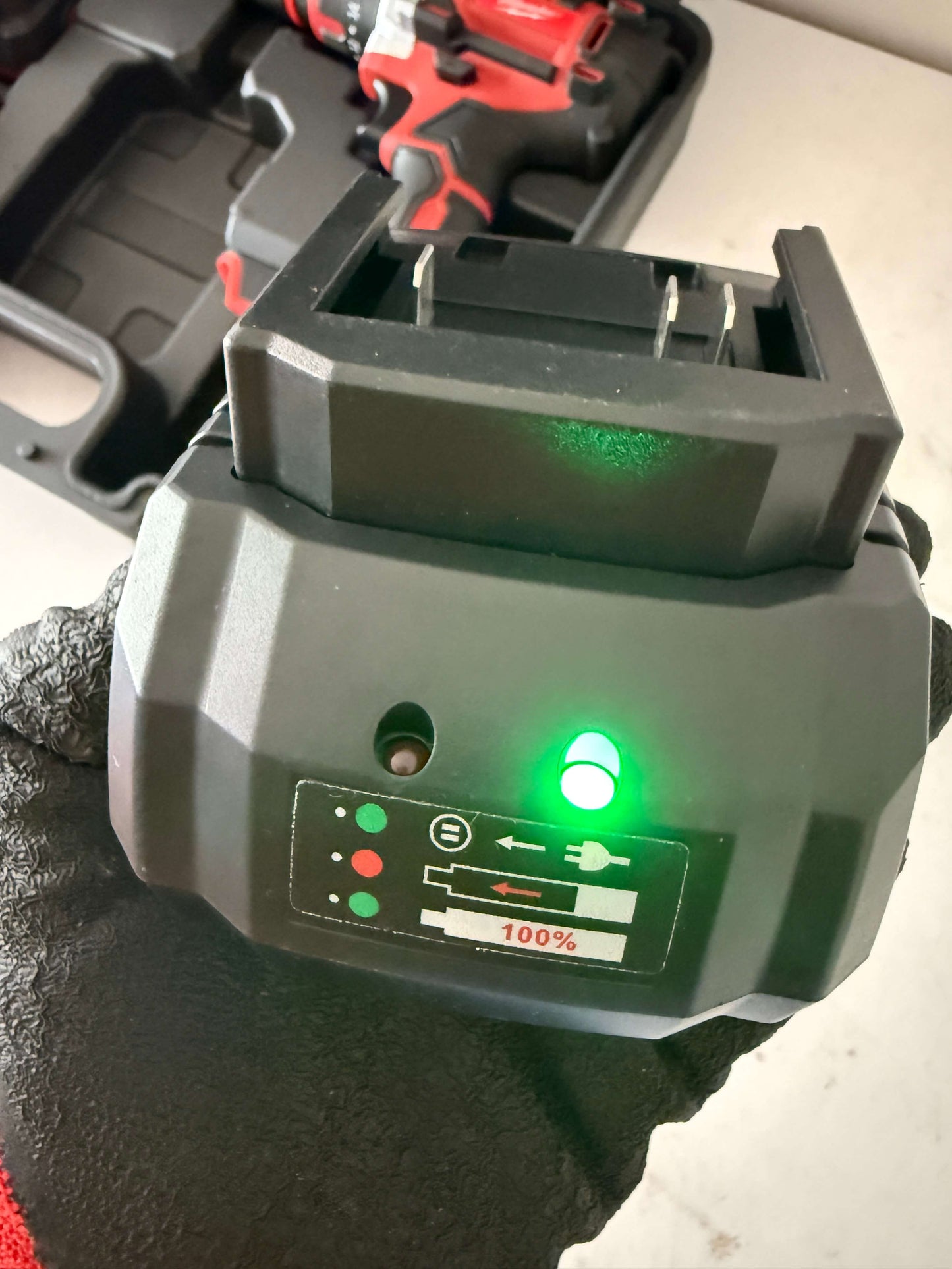 ¡Potente Taladro Inalámbrico Milwaukee: La Herramienta Definitiva!